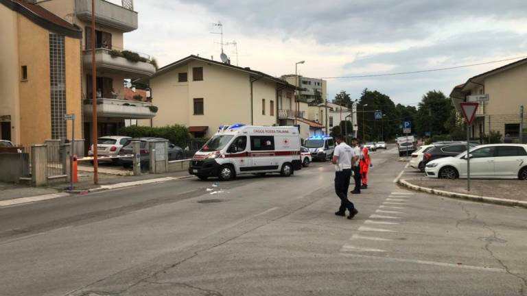 Cesena, incidente in via Savio: la ragazza resta gravissima