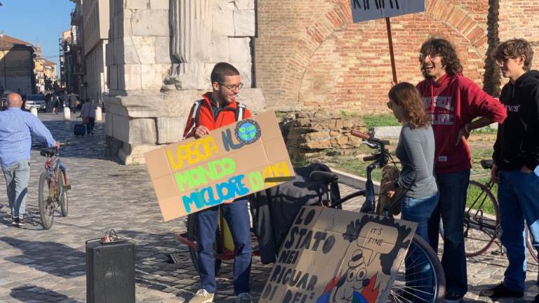 Fridays for Future, Musica e parole per il clima a Rimini VIDEO