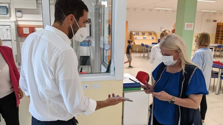 Green pass, primo giorno in Romagna: a Forlì 6 dipendenti comunali assenti e uno allontanato