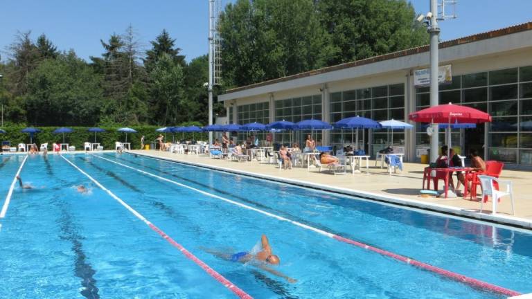 Faenza, la Giunta stanzia 200mila euro a sostegno della Piscina Comunale