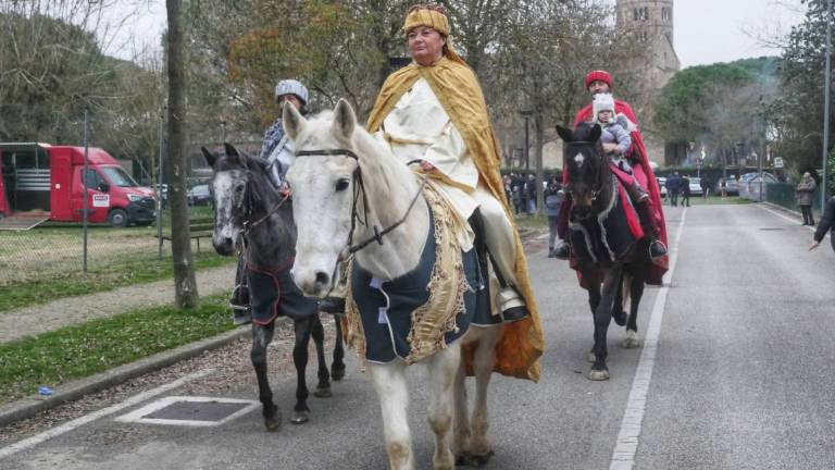 Ravenna, Epifania tra la Befana dal mare di Marina e il presepe vivente a Classe