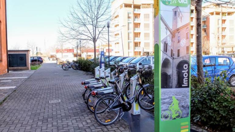 Imola smart city, in arrivo 150 bici pubbliche “libere”