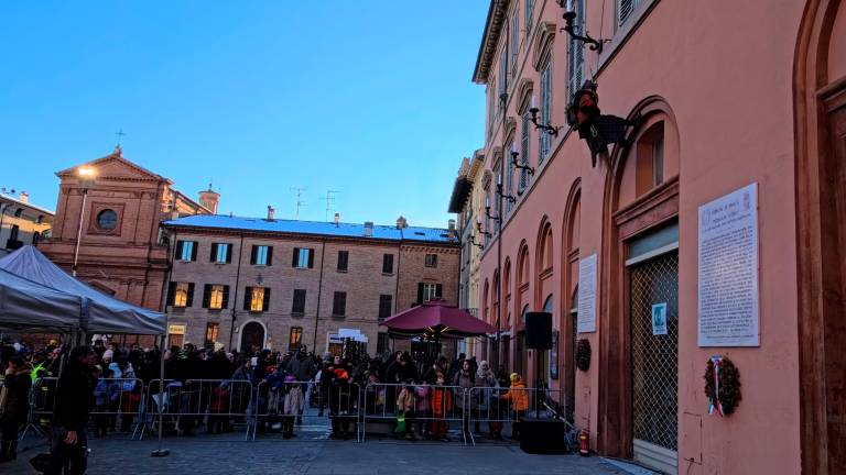 Imola, in piazza sono tornate le Befane del Cai con una settimana di ritardo GALLERY FOTO MMPH
