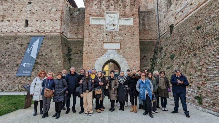 A Rimini i bagnini studiano da guide turistiche: visita al Fellini Museum