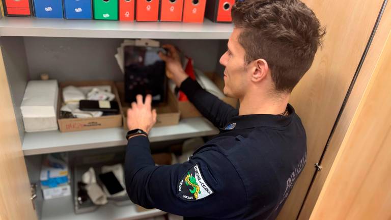 Cesena, 536 beni ritrovati nel 2025, dalle bici ai tablet