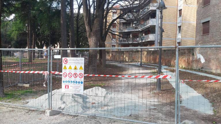 Cesena, giardino Alzheimer: partiti i lavori, raccolta fondi per riempirlo di fiori e piante