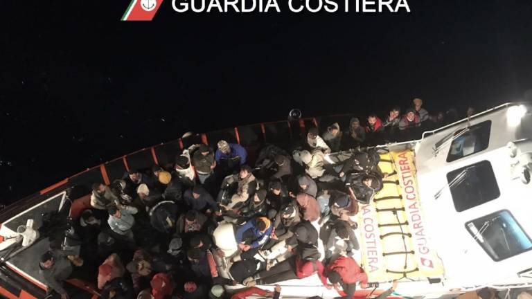 La motovedetta è tornata a Ravenna dopo avere salvato 291 persone GALLERY