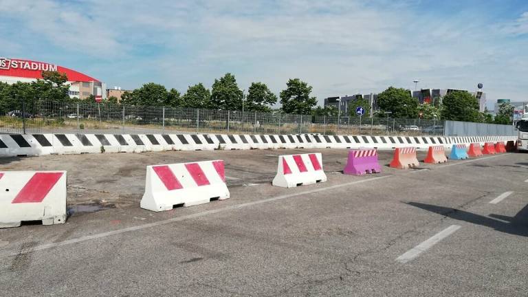 A Rimini 45 barriere di cemento contro il campeggio irregolare