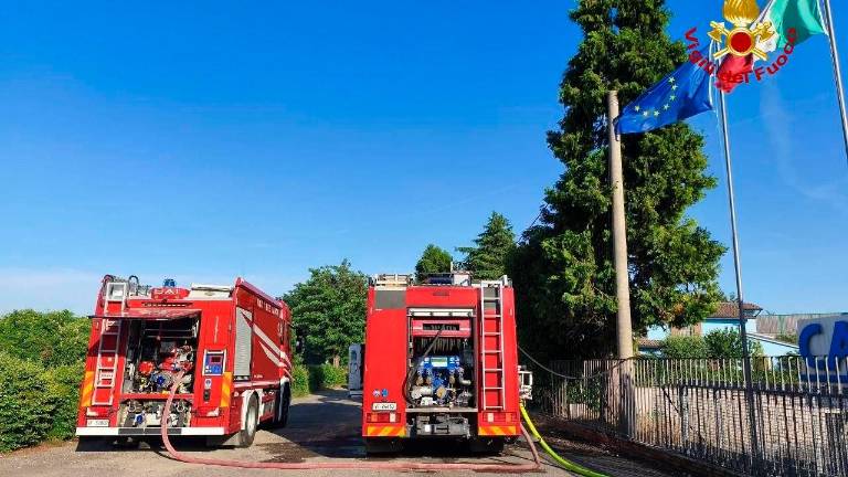 Forlì, incendio in un’attività industriale in via Cadore