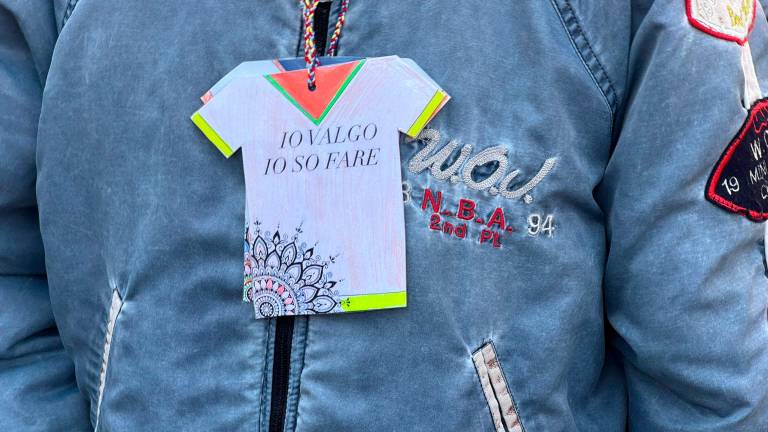 Cesena, ”Supereroi”: a “Io valgo” si canta in piazza nel nome dei diritti VIDEO GALLERY