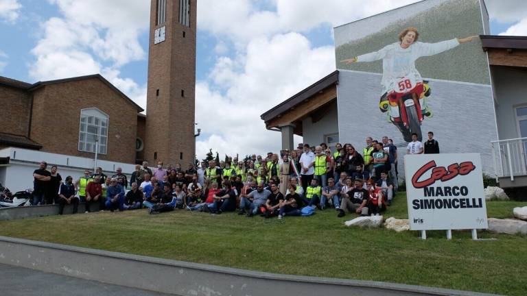 Oltre 100 motociclisti alla moto benedizione nel nome di Marco Simoncelli - Gallery