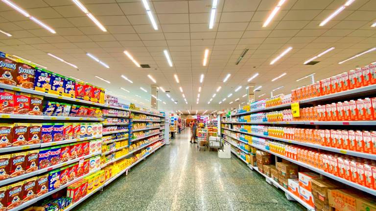 Rimini, ruba al supermercato: un maresciallo dei Carabinieri fuori servizio lo insegue e lo arresta