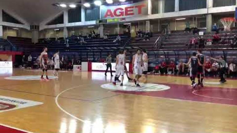 Basket B, il contestato finale di gara di domenica a Imola - Video