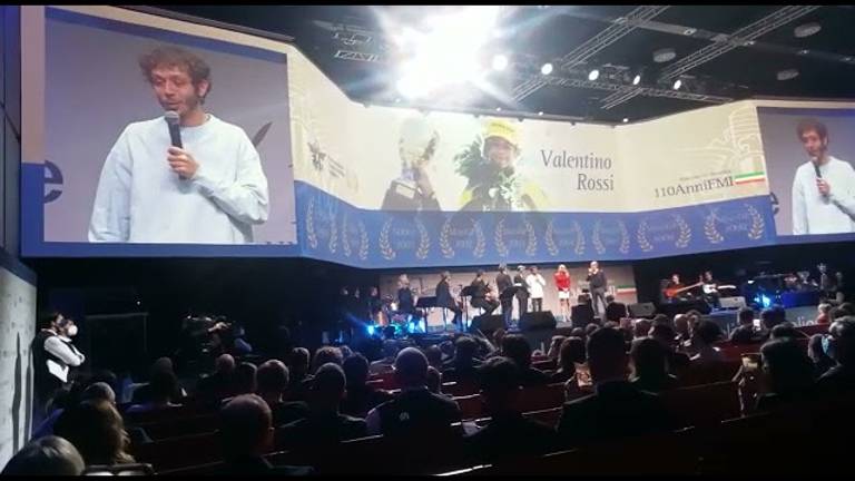 Valentino Rossi e il futuro: Correrò in macchina