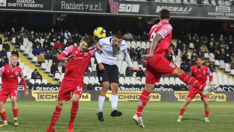 Calcio C, come acquistare i biglietti di Pescara-Cesena