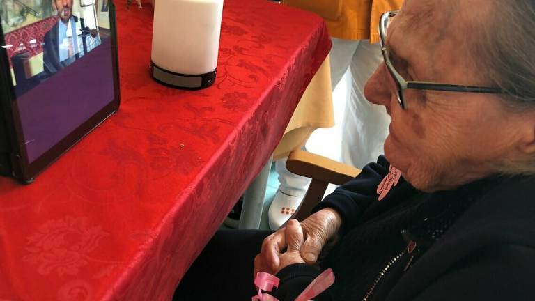 Cesena, nonna Eva Dell'Omo festeggia i 100 anni