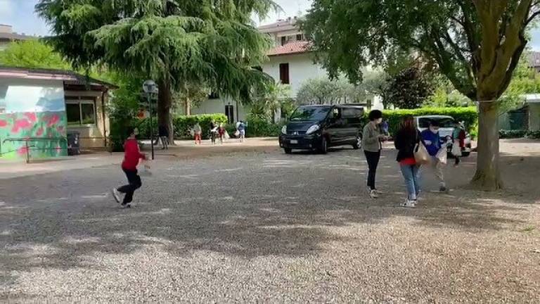 Forlì, i bimbi della scuola Peroni di Vecchiazzano nel gioco-gara Rifiuthlon