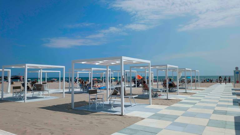 Rimini, la spiaggia inclusiva colleziona 5.500 presenze GALLERY