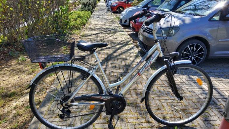 Faenza, la polizia ritrova una bici da donna