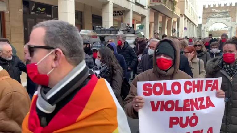 Rimini, la marcia degli uomini contro la violenza sulle donne