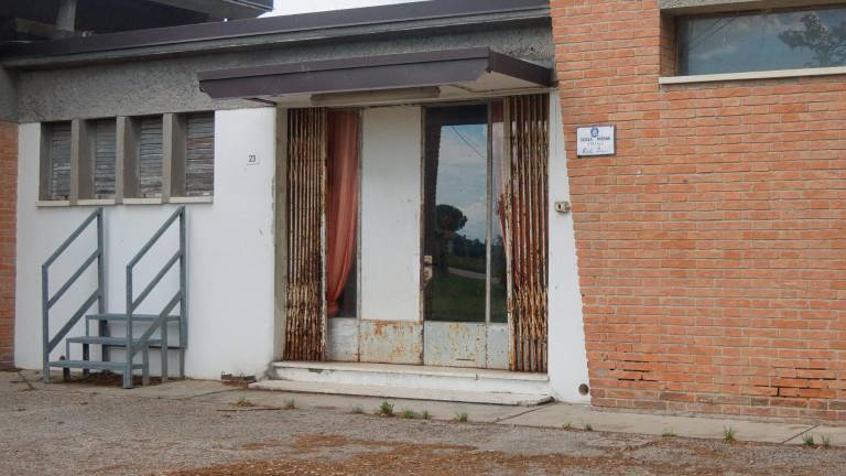 I locali che potrebbero ospitare la nuova clinica veterinaria del dottor Mauro Guerra