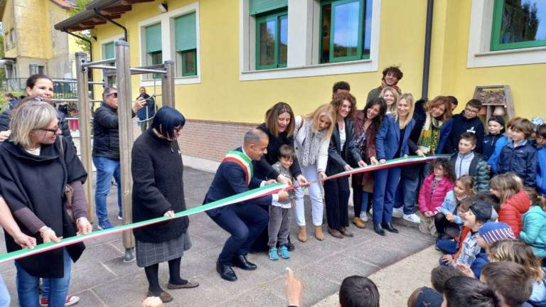 Cesena: nella scuola di Saiano inaugurati biblioteca a giardino in memoria di Gianfranco Zavalloni