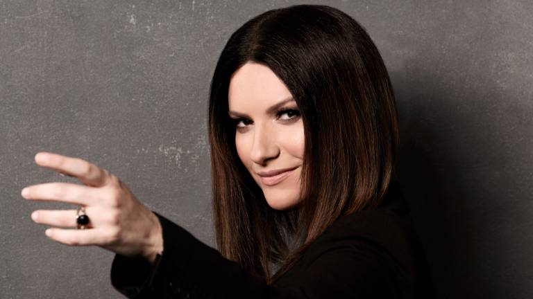 Laura Pausini sarà presentatrice con Carlo Conti del Sanremo 2026