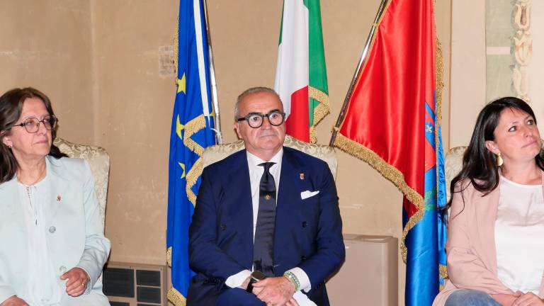 Da sinistra Alba Natali in quota Imola Corre, Pierangelo Raffini, Elisa Spada