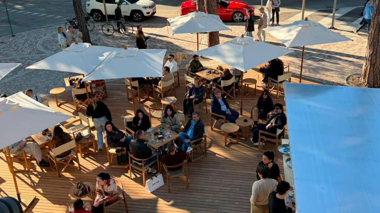 Il locale Sporting ritorna a vita nuova con il nome di bar Sport