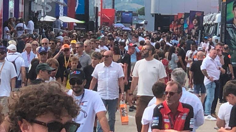 MotoGp a Misano, una splendida cornice di pubblico per la domenica di gare VIDEO
