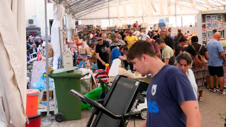 Imola, folla all’inaugurazione del Mercatino dei Cappuccini che resterà aperto fino al 30 agosto GALLERY FOTO MMPH