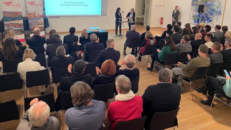 La sala del Castello di Nynphenburg di Monaco di Baviera durante l’intervento dell’Assessora Frisoni