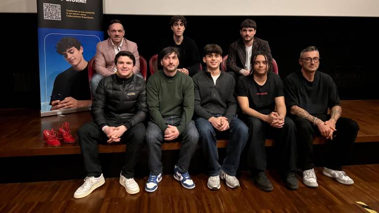 Riccione, una “Festa dei cento giorni” con diecimila persone