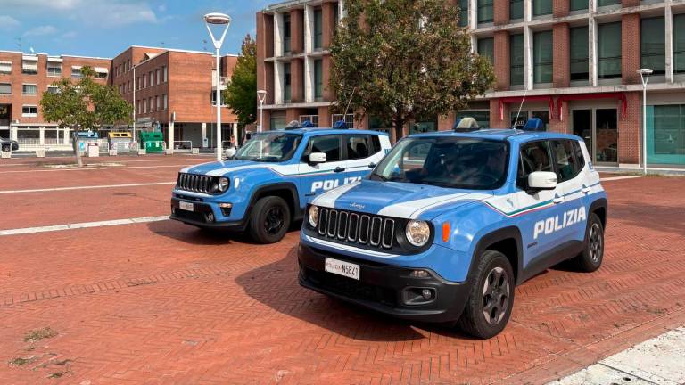 Gira per Cesena con 33 dosi di cocaina nel borsello: dopo l’arresto scatta il divieto di dimora