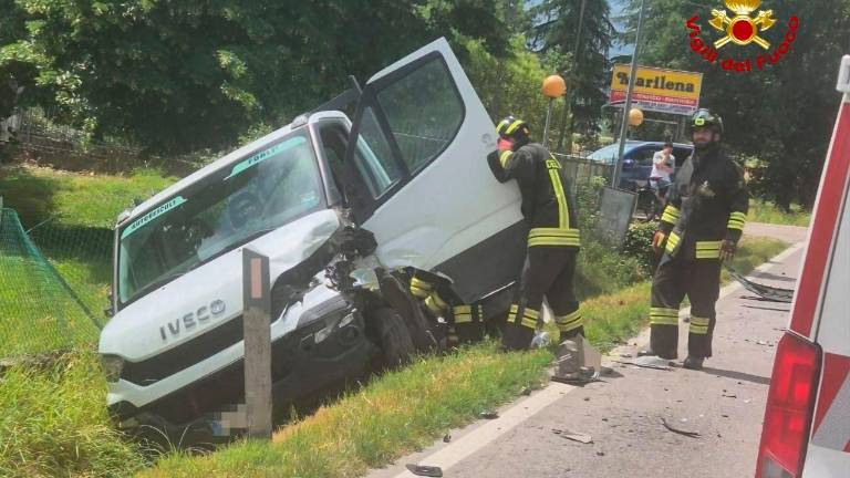 Meldola, incidente sulla Provinciale: strada chiusa in entrambe le direzioni