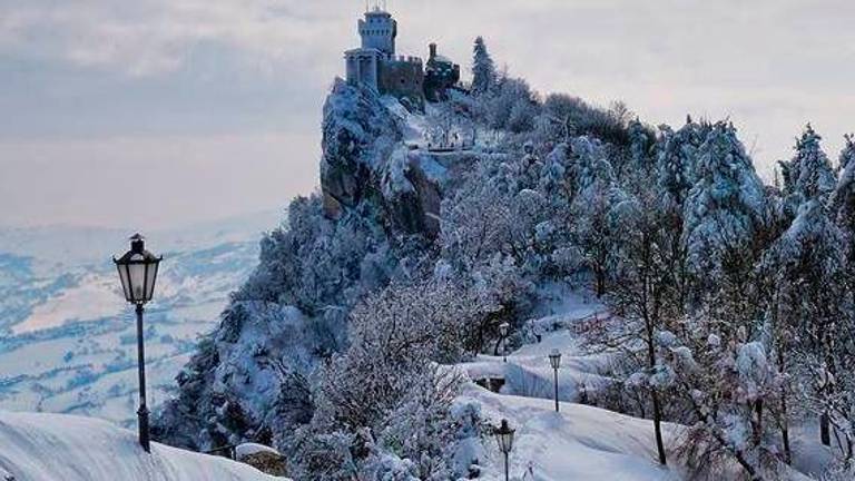 San Marino imbiancata dalla neve