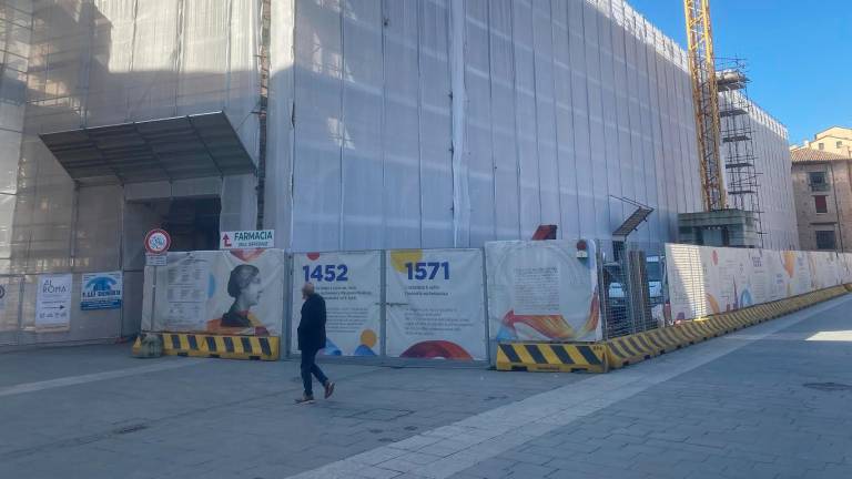 Una vista dall’esterno del cantiere per la pinacoteca