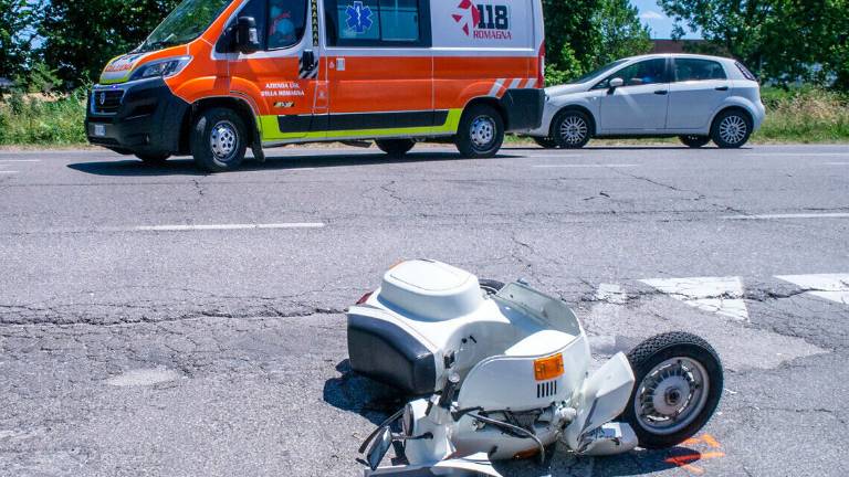 Faenza, 43enne ferito in un incidente