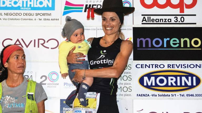 Podismo Faenza, è mamma da 10 mesi e vince la 100 km del Passatore