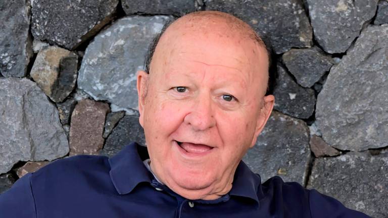 Rimini, aria di “cinepanettoni” all’Underground Billiards con Massimo Boldi