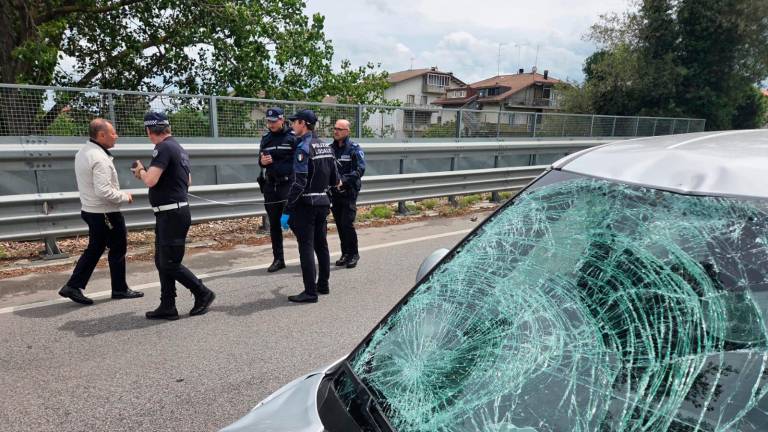 Cattolica, incidente: gravissimo ciclista travolto da un’auto