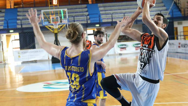 Basket B, la fotogallery di Tigers-Piombino 73-76