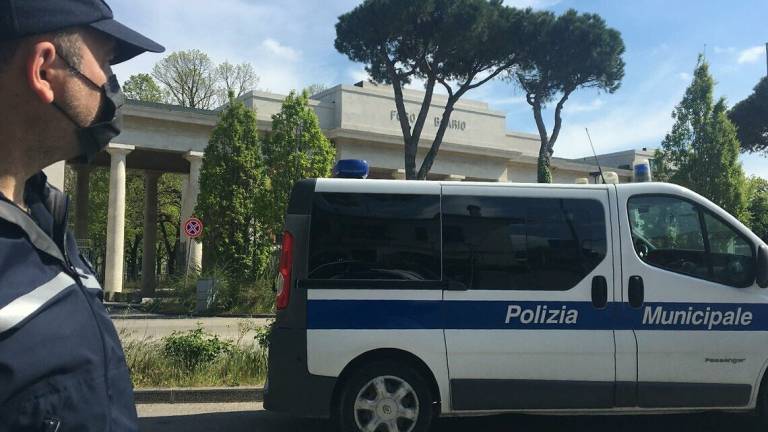 Forlì, controlli della polizia locale nei parchi