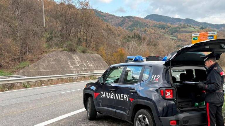 Sogliano, prova a suicidarsi davanti al cimitero: la prontezza del Maresciallo dei Carabinieri gli salva la vita