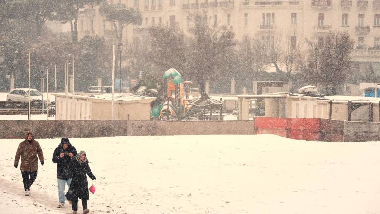 Rimini sotto la neve, la spiaggia è un parco giochi FOTOGALLERY Migliorini