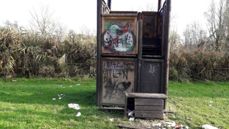 Lugo, Parco del Loto: tanti rifiuti abbandonati