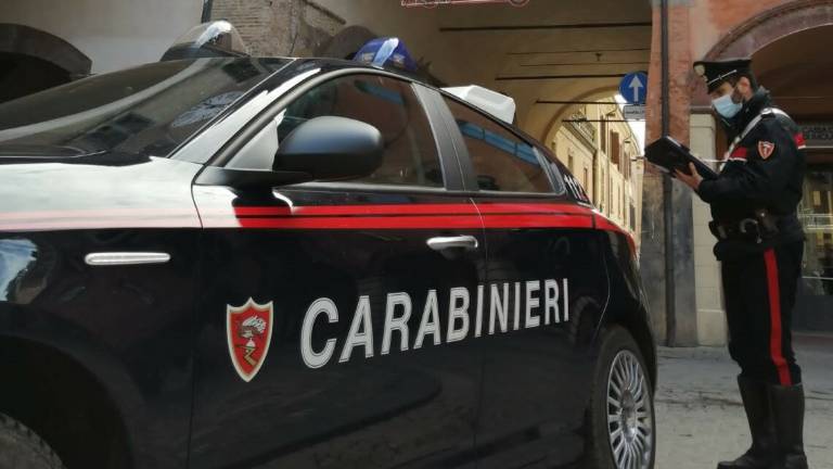 Imola, accoltella il rivale. In carcere per tentato omicidio