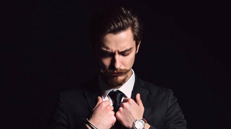 Reinventare la cravatta sartoriale, dalla tradizione alla personalizzazione estrema