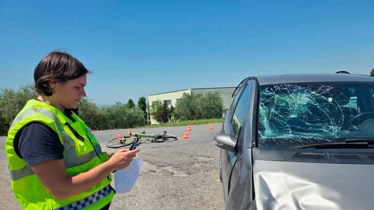 San Clemente, turista tedesco in bici investito da un’auto
