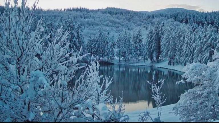 Allerta meteo Romagna, nuove nevicate sopra i 400 metri e rischio frane